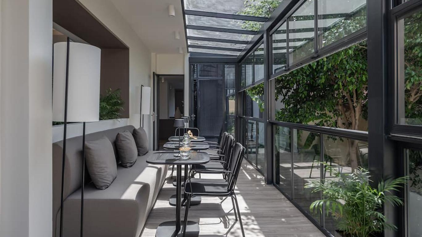 Bitzaro Boutique Hotel