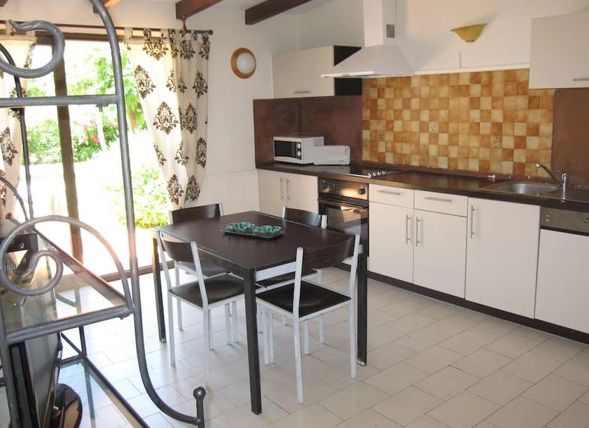 Kitchen Photo