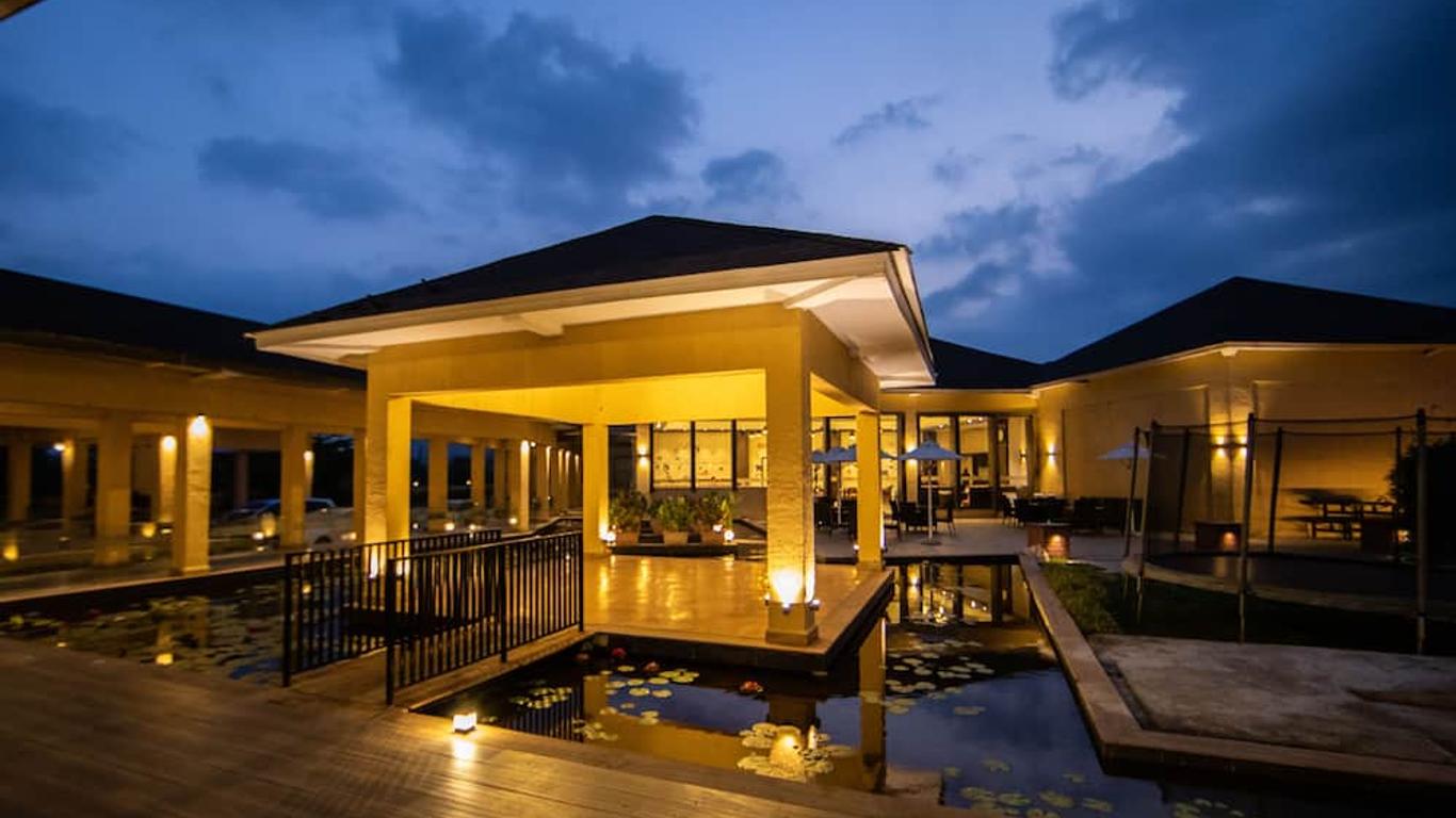 Tropical Retreat Luxury Resort and Spa