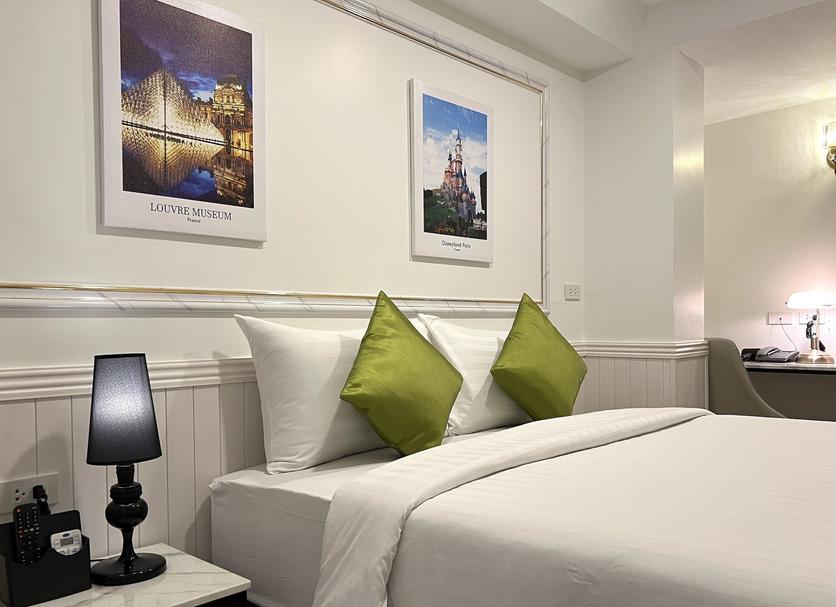Bedroom Photo