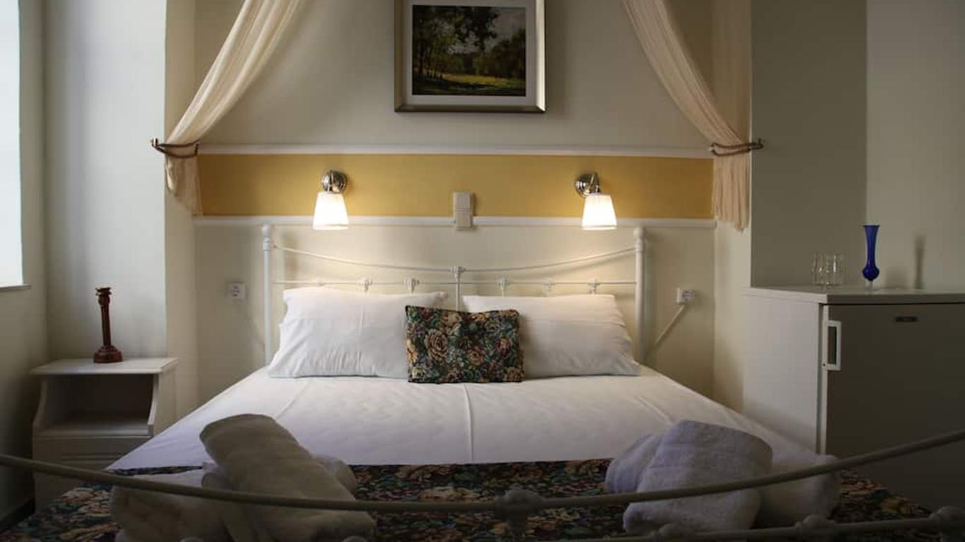 Fiera Guesthouse