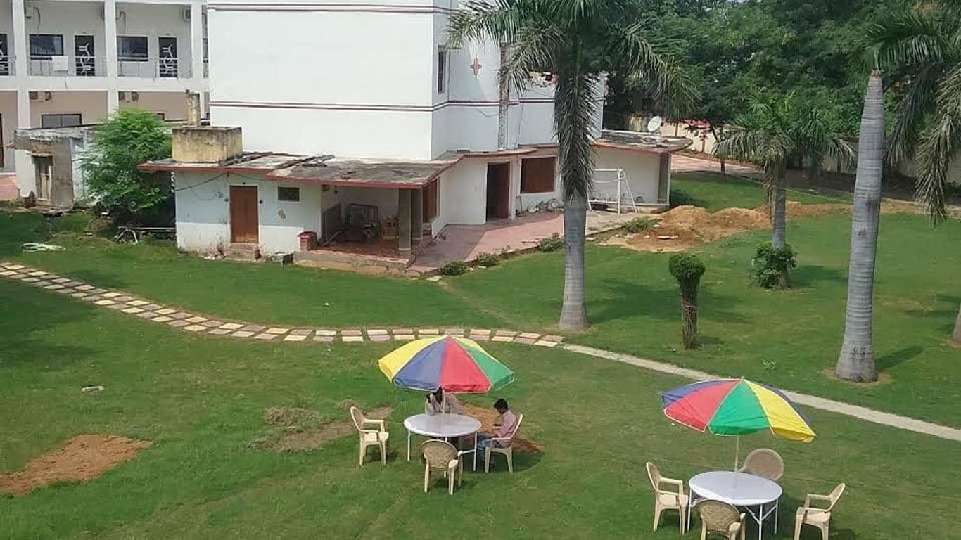 Hotel Vindhya Residency