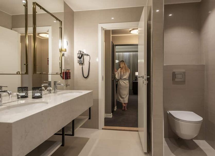 Bathroom Photo