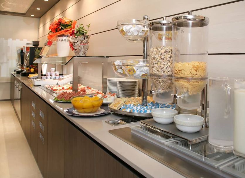 Buffet Photo