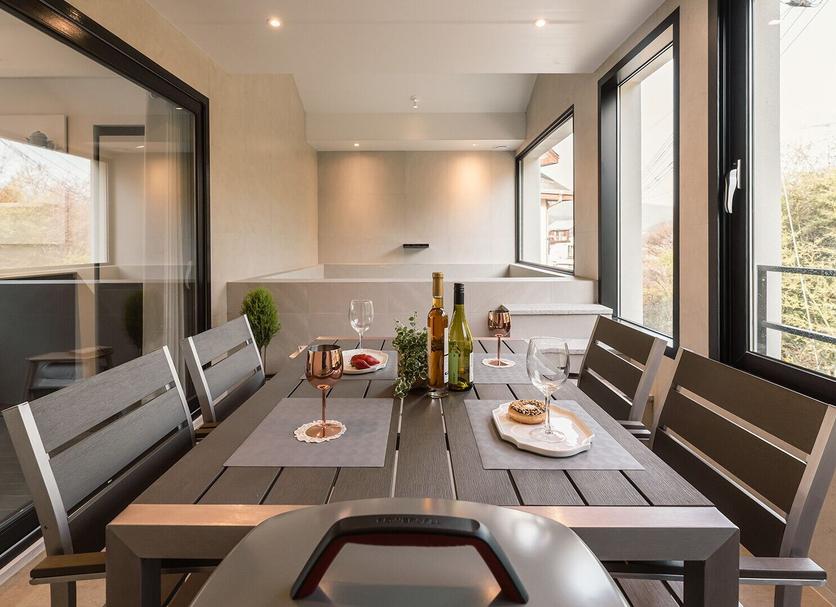 Dining room Photo