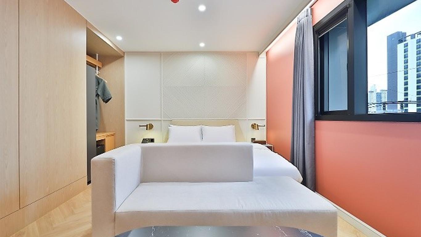 Busan H-Avenue Hotel Seomyeon Station