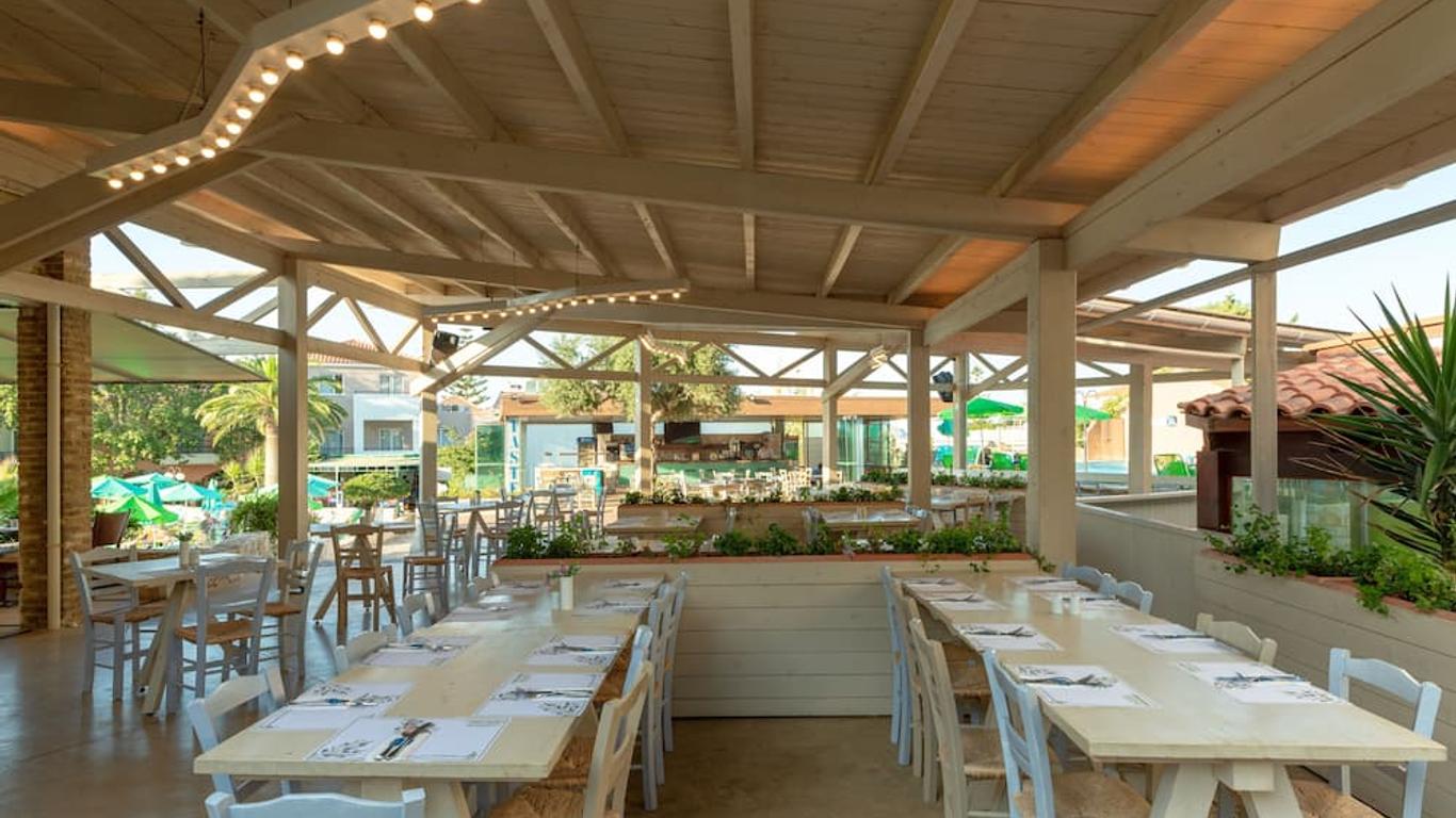 Iolida Village Hotel