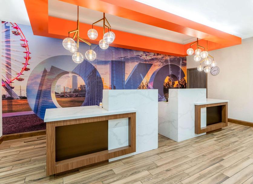 Front desk Photo