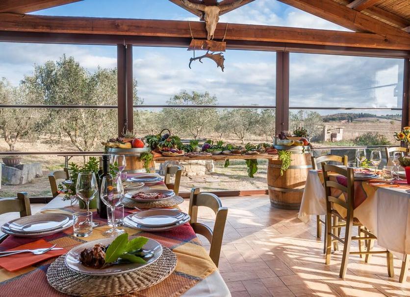 Dining room Photo