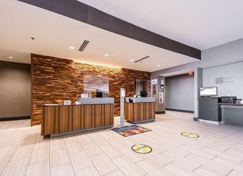 Front desk Photo