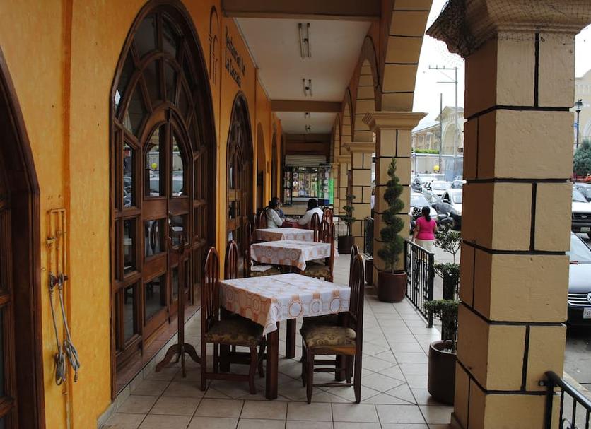 Restaurant Photo