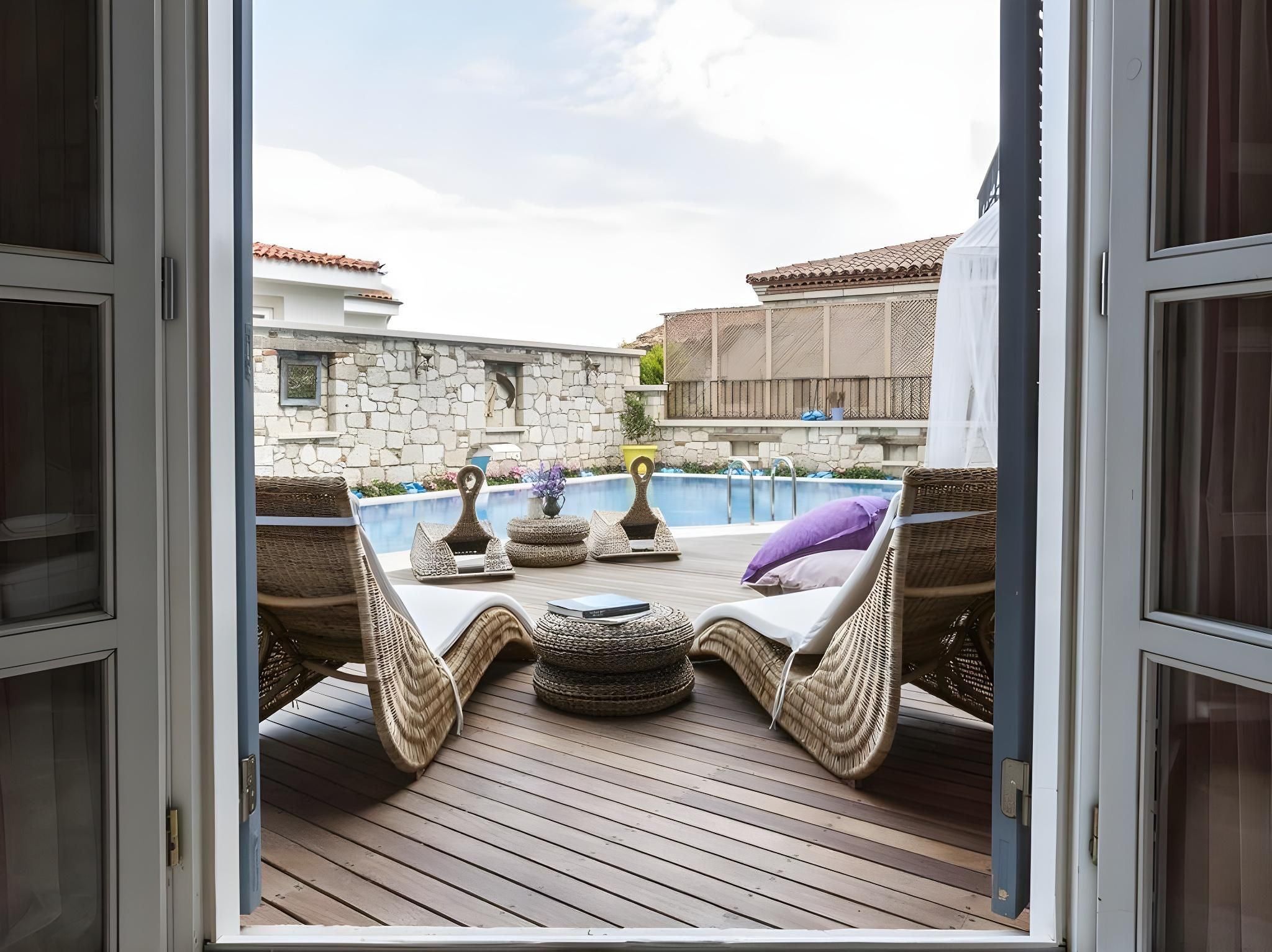 Balcony Photo
