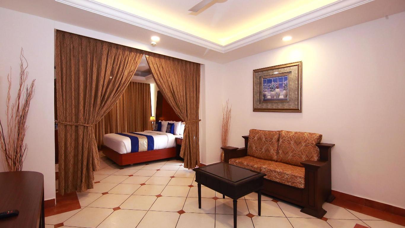 Hotel Emarald Hotel