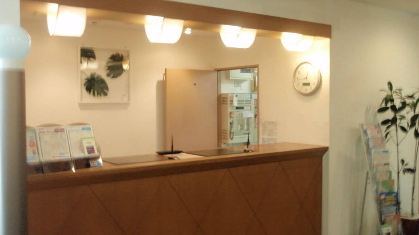 Capsule Hotel Kobe Sannomiya - Caters to men