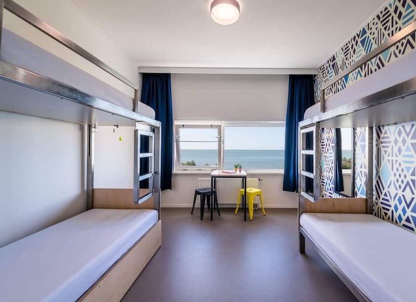 Stayokay Terschelling in West-Terschelling bunk room with sea view and window desk