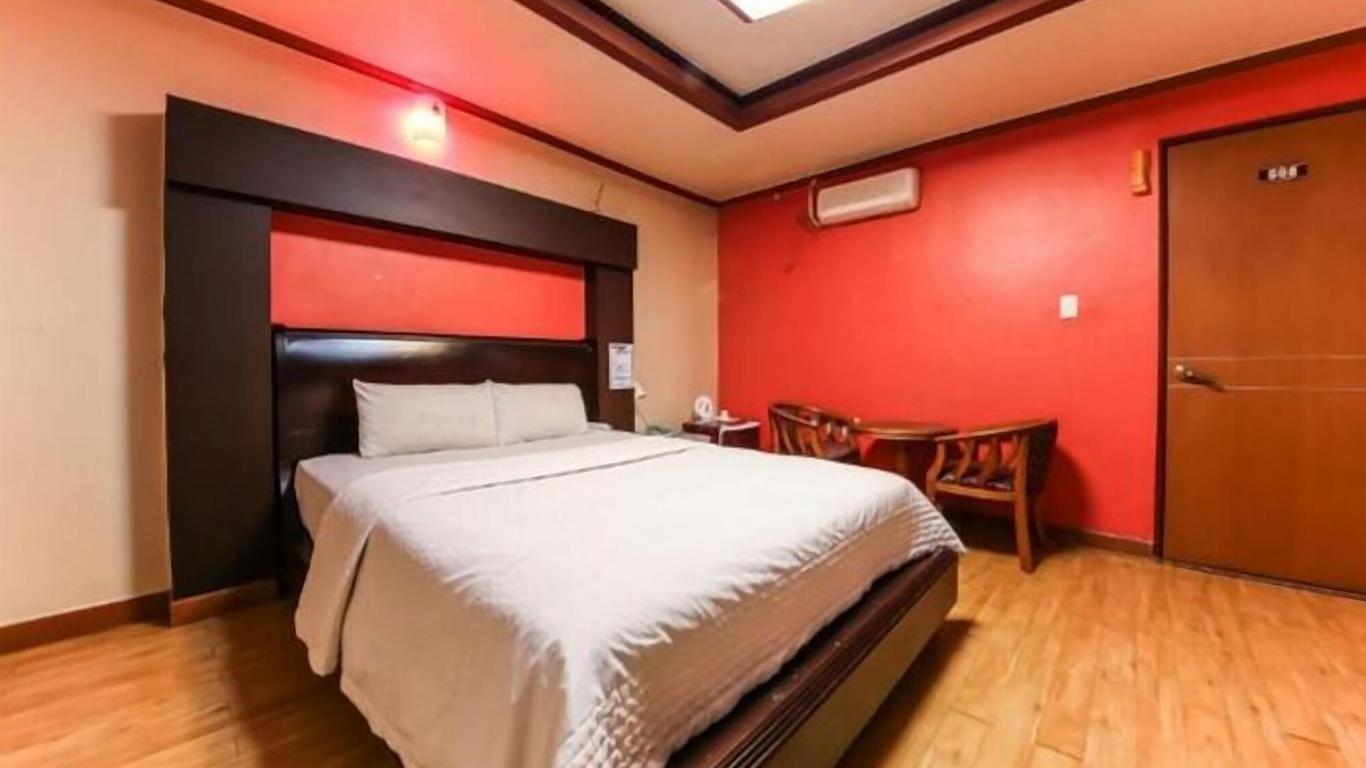 Prince Hotel