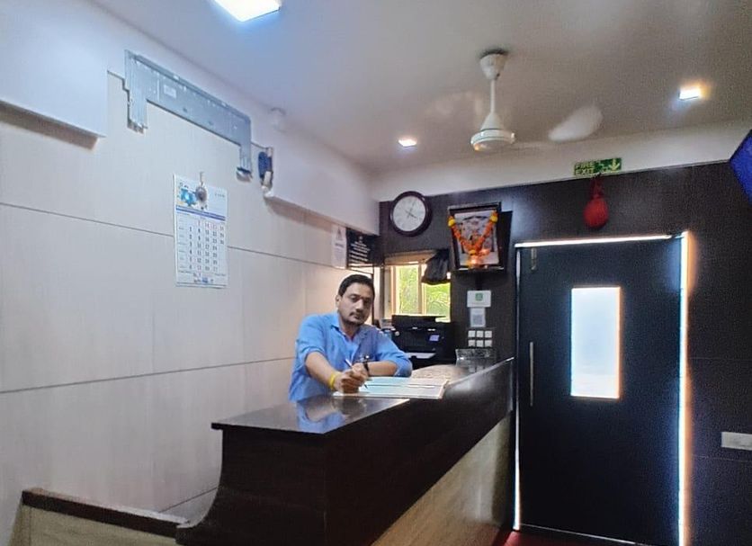 Front desk Photo
