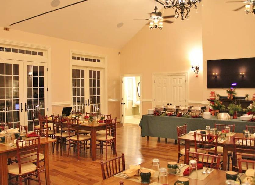 Restaurant Photo