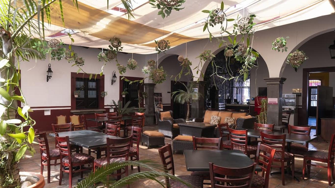Hotel Casa Real Del Cafe