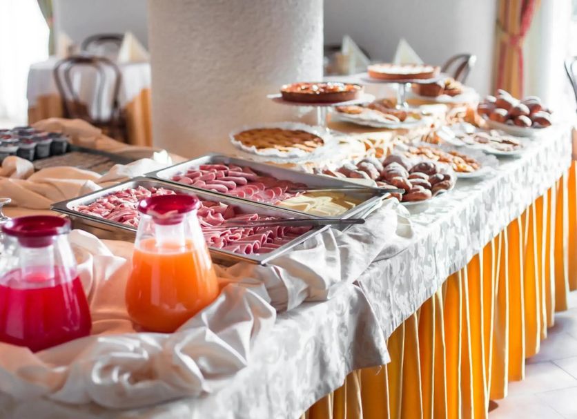 Buffet Photo