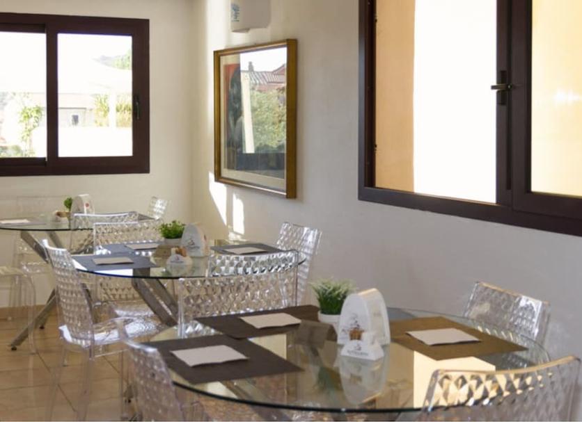Dining room Photo