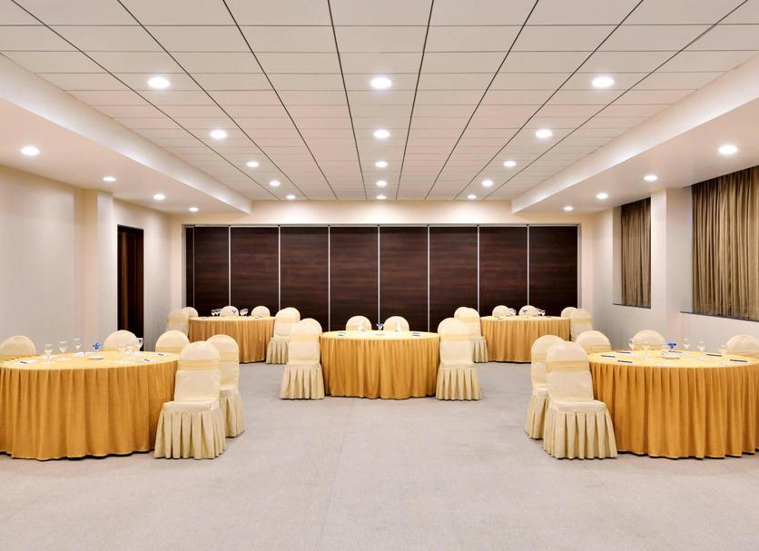 Banquet hall Photo