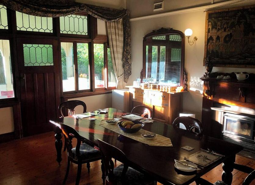 Dining room Photo