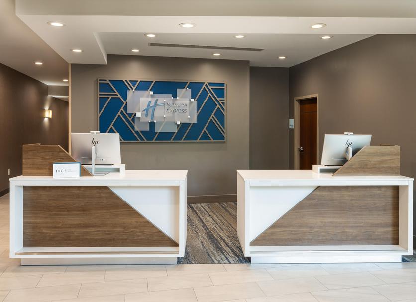 Front desk Photo