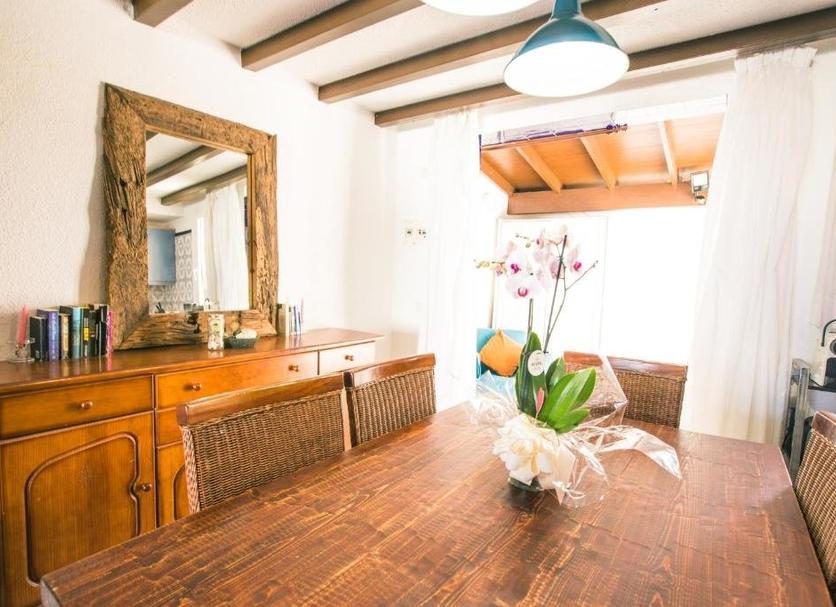 Dining room Photo
