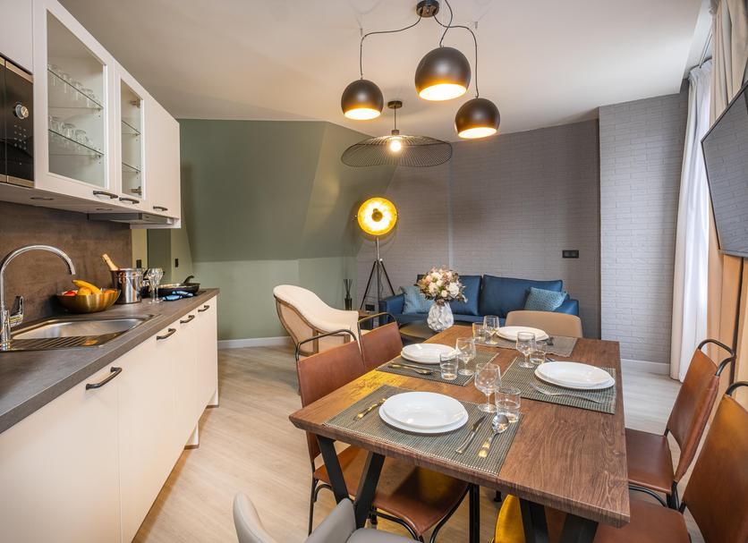Dining room Photo