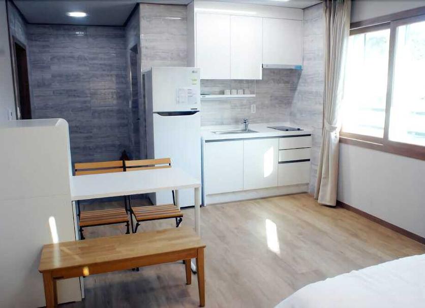 Kitchen Photo