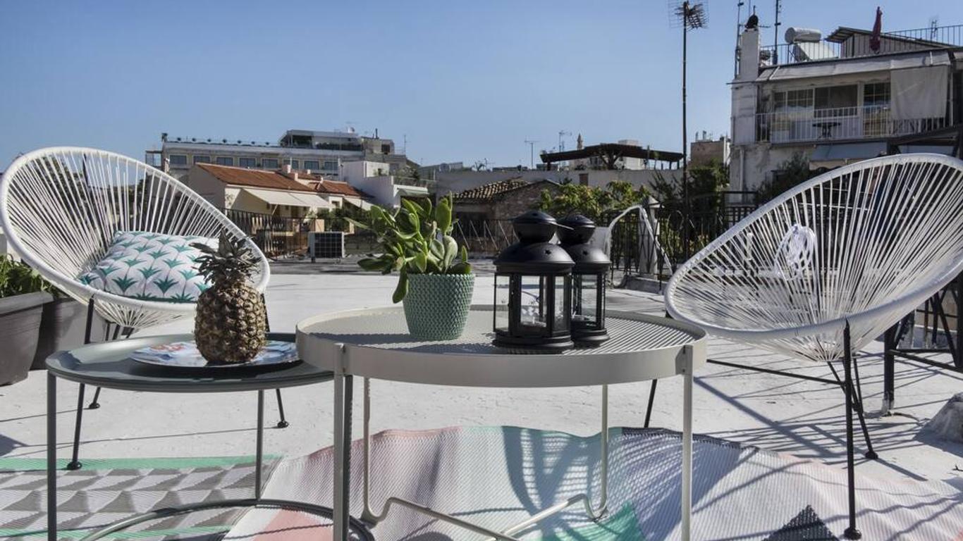 Live Life Plaka Apartment
