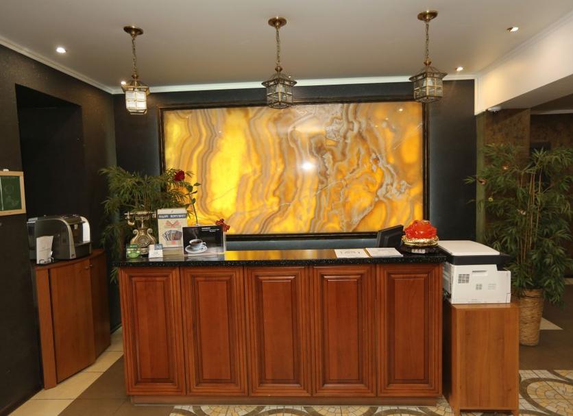 Front desk Photo