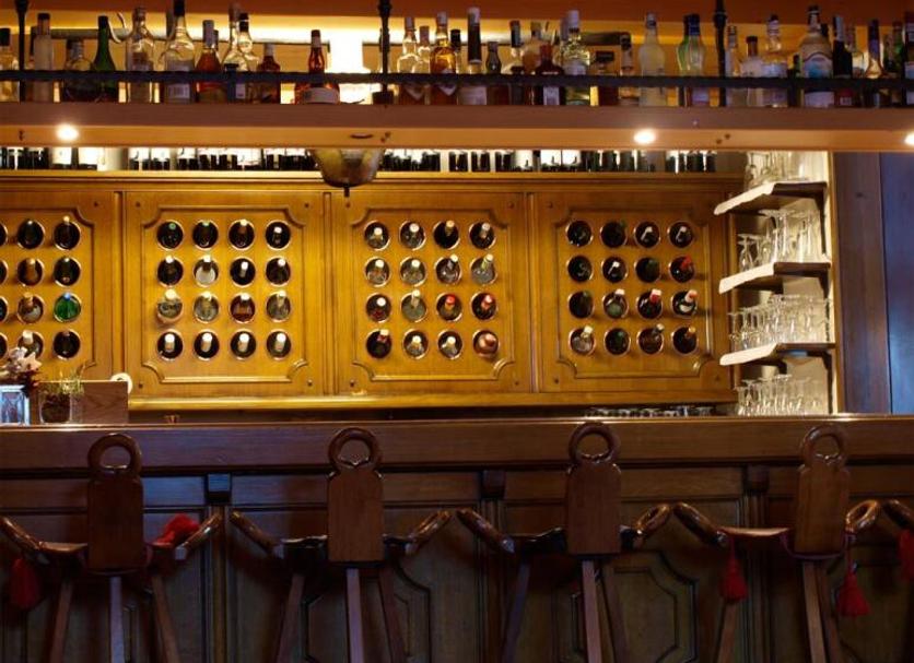 Bar Photo