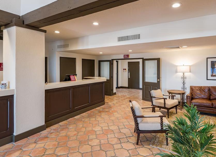 Front desk Photo