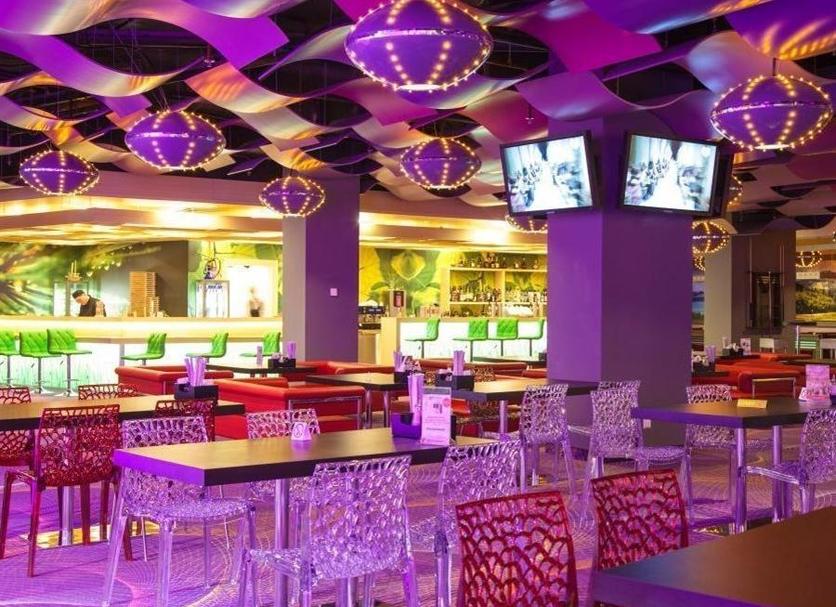 Bar Photo