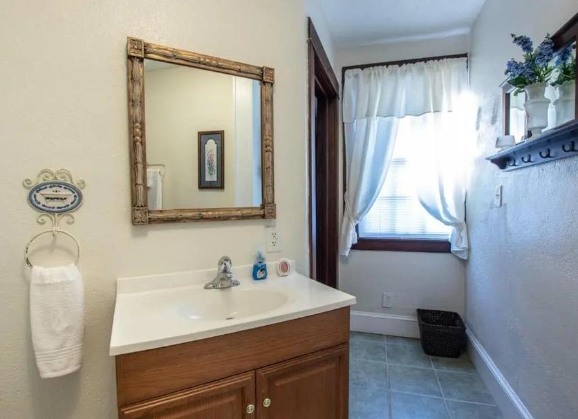 Bathroom Photo