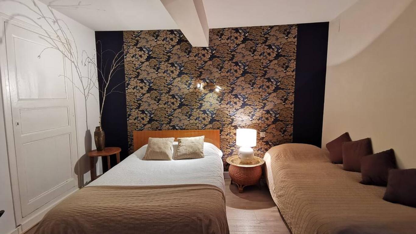 Logis Hotel Restaurant La Barguillere