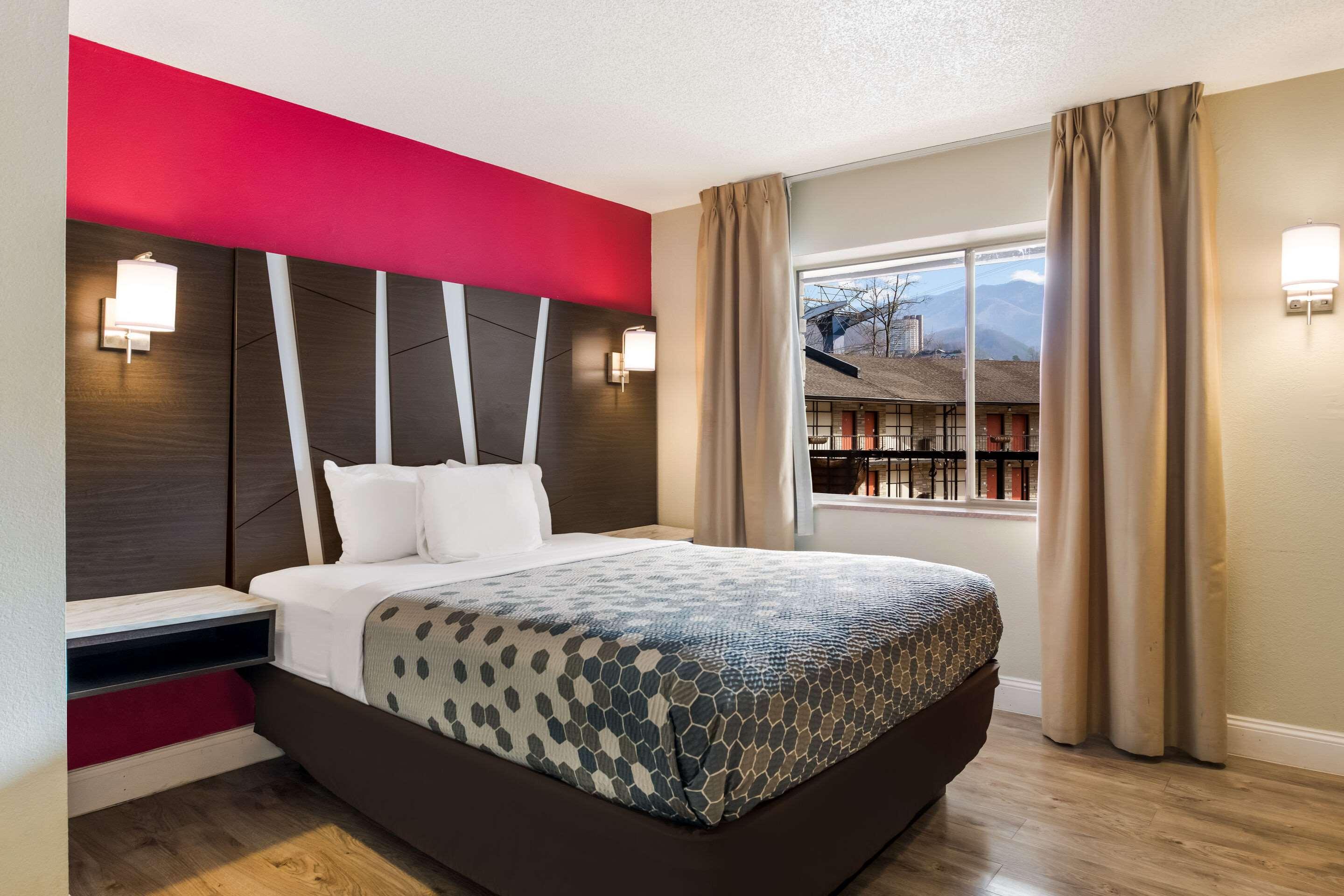 Econo lodge on sale