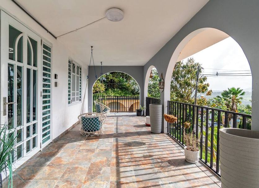 Balcony Photo