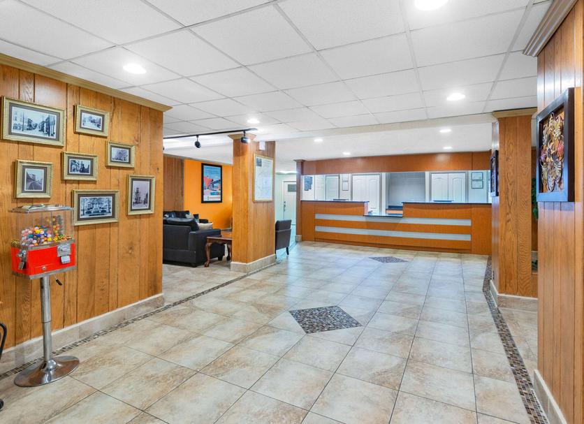Front desk Photo