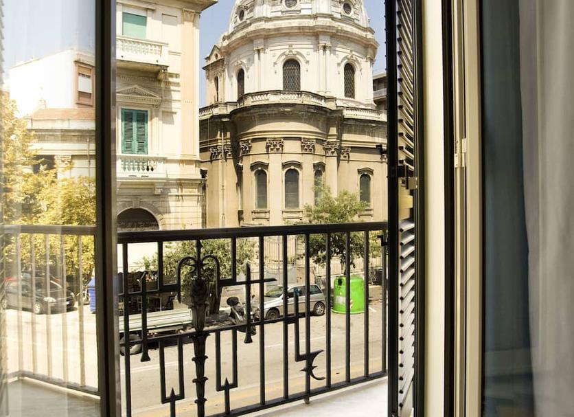 Balcony Photo