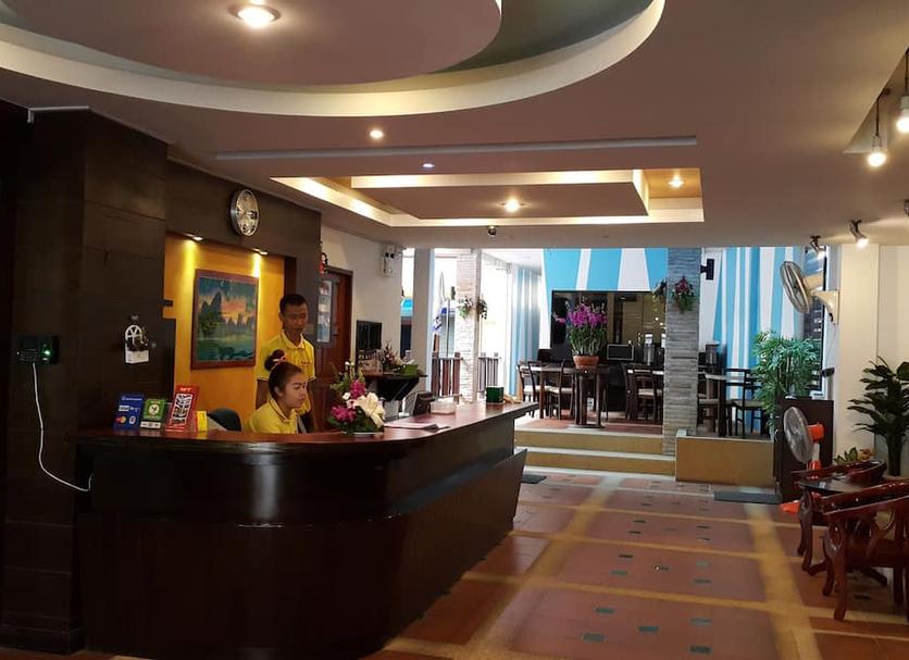 Front desk Photo
