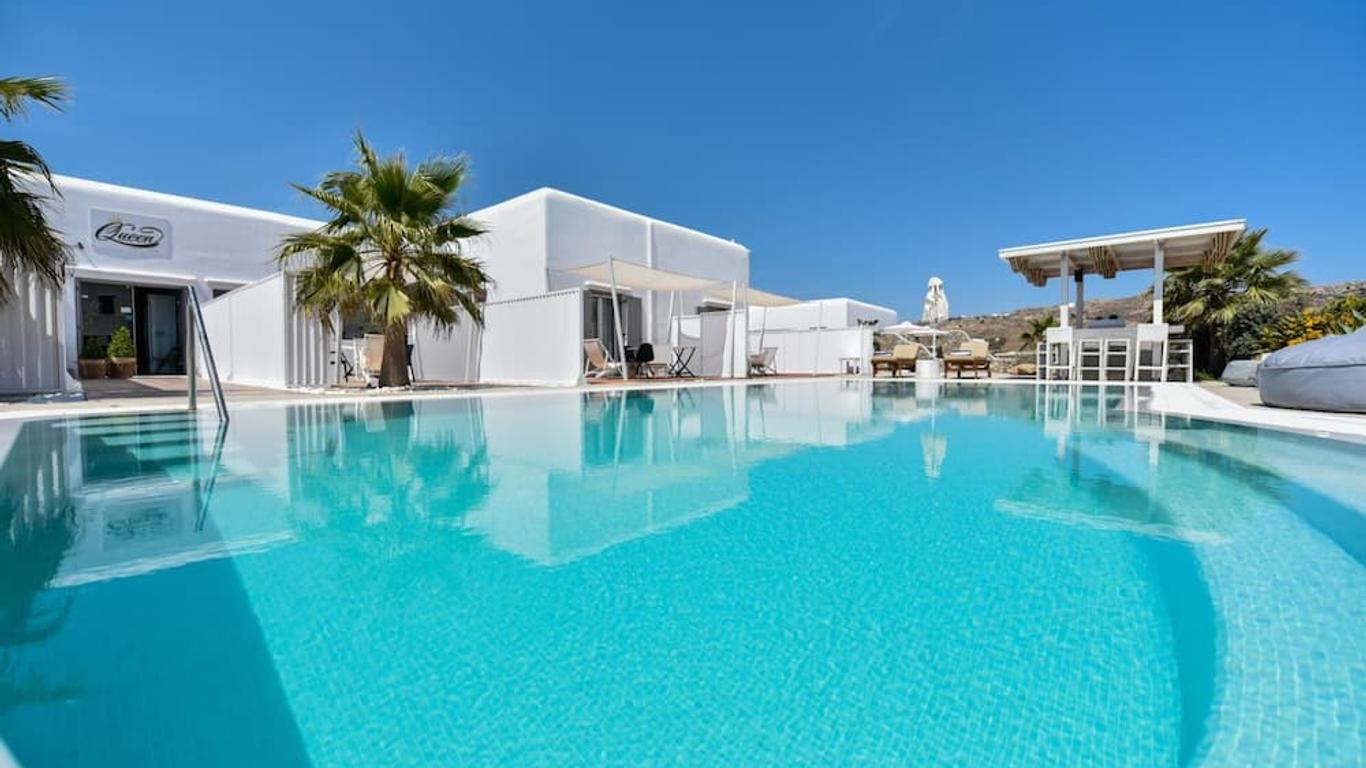 Queen Boutique Suites