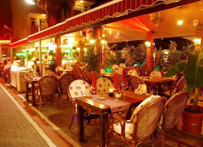 Restaurant Photo