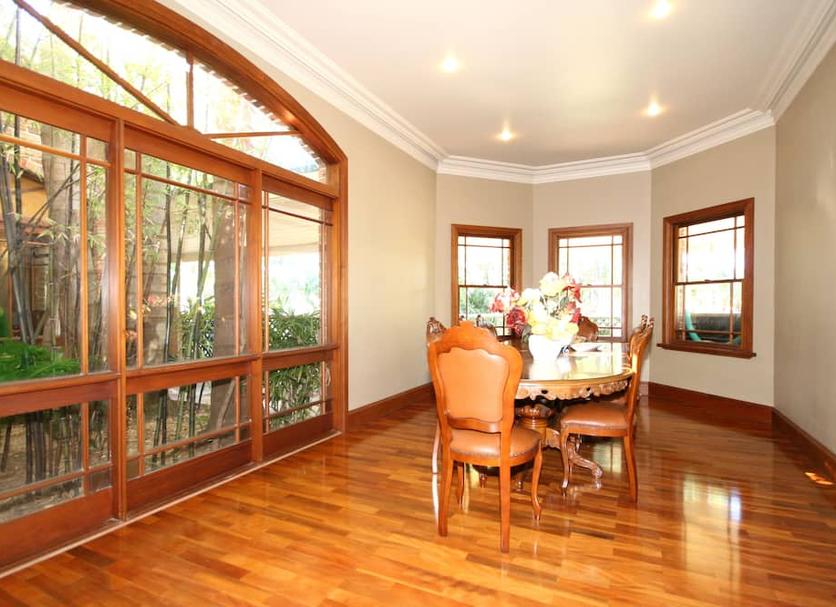 Dining room Photo
