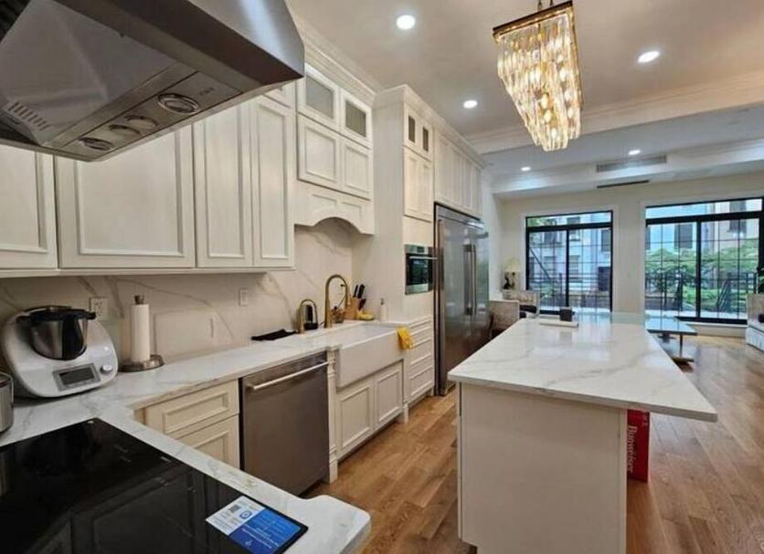 Kitchen Photo