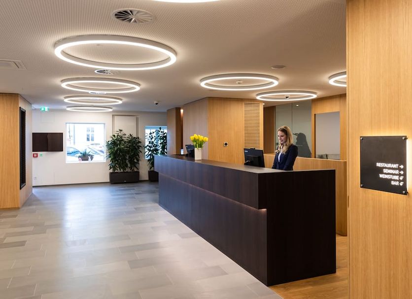 Front desk Photo