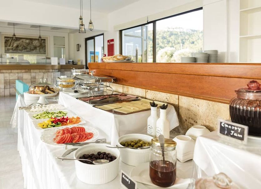 Buffet Photo