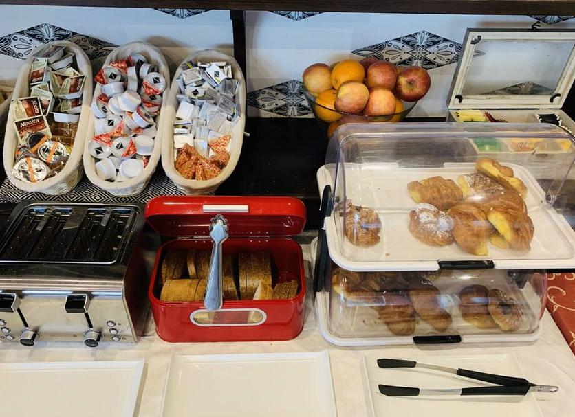 Buffet Photo